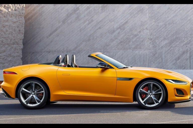 Jaguar F-Type 2020: immagini ufficiali