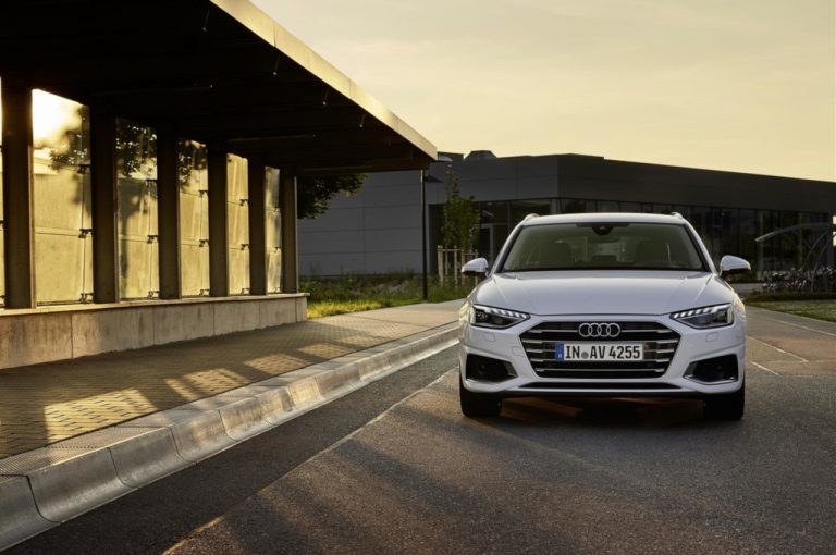 Audi A4 Avant g-tron 2020: immagini ufficiali