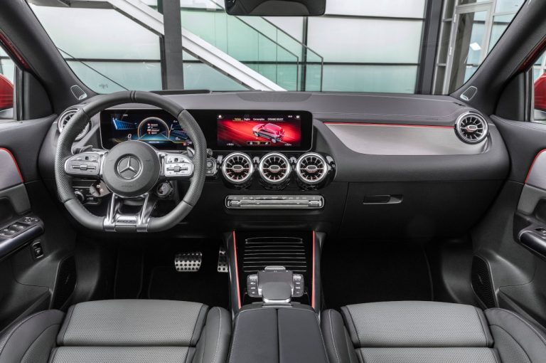 Mercedes GLA 35 AMG 2020: immagini ufficiali
