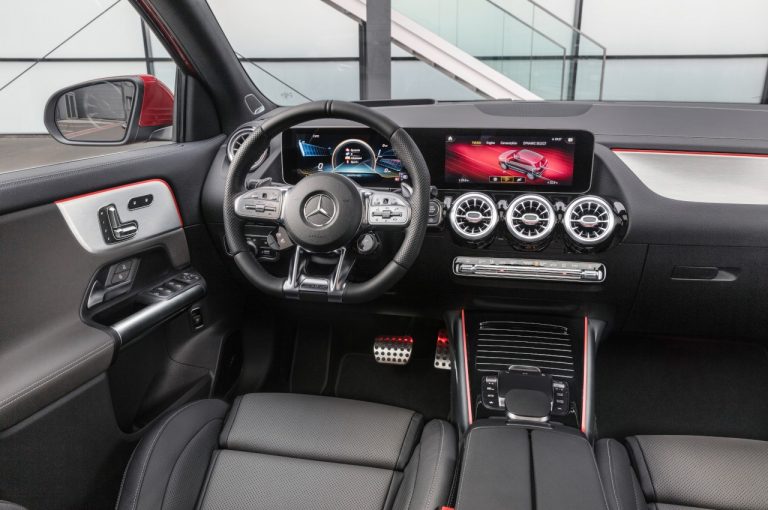 Mercedes GLA 35 AMG 2020: immagini ufficiali