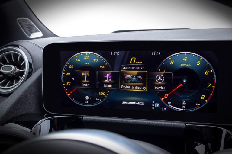 Mercedes GLA 35 AMG 2020: immagini ufficiali