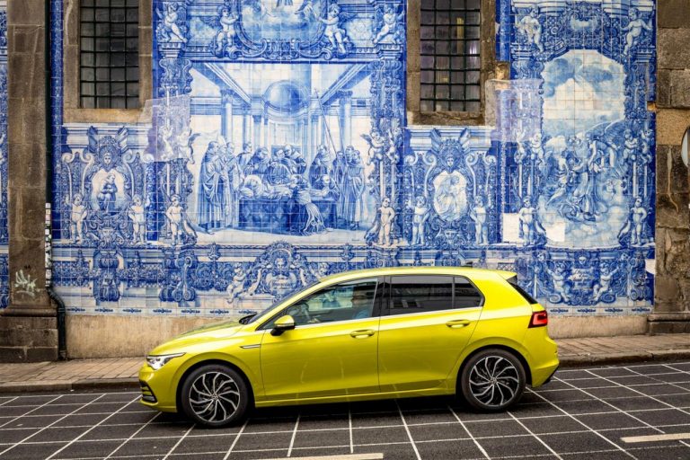 Volkswagen Golf 8: nuove immagini ufficiali