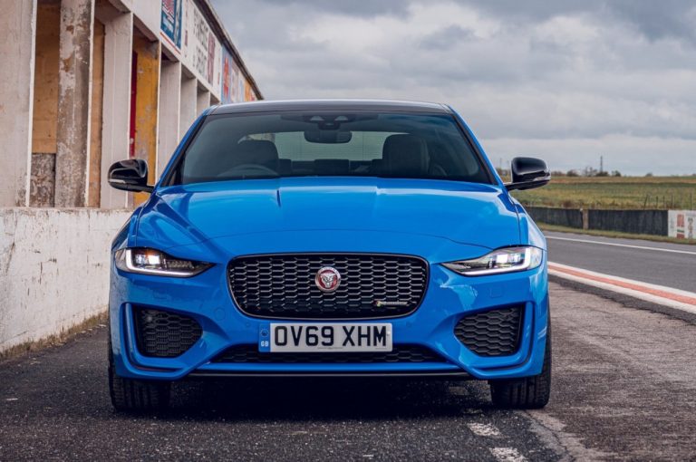 Jaguar XE Reims Edition 2020: immagini ufficiali