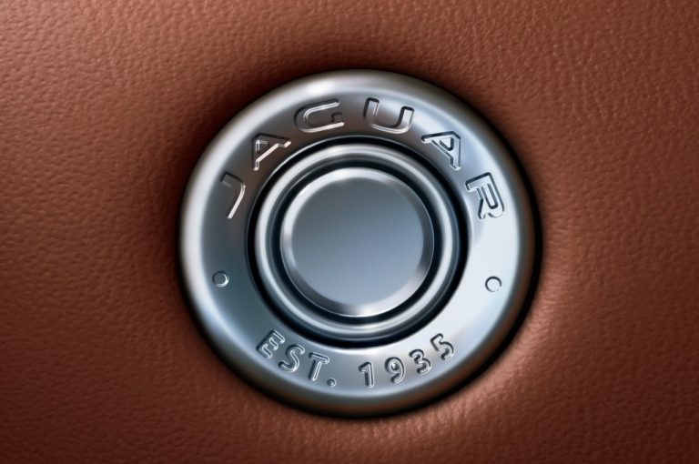 Jaguar F-Type 2020: immagini ufficiali