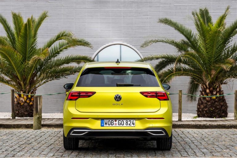 Volkswagen Golf 8: nuove immagini ufficiali