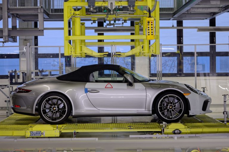 Porsche 911 serie 991, l'ultimo esemplare e la storia nelle immagini