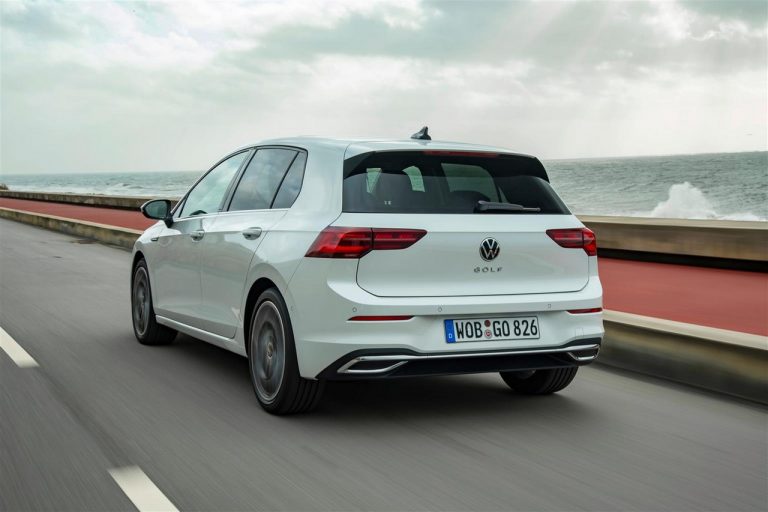 Volkswagen Golf 8: nuove immagini ufficiali