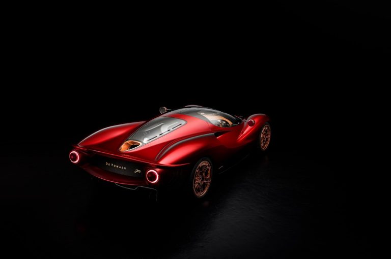 De Tomaso P72, estetica, tecnica, progettazione: immagini ufficiali