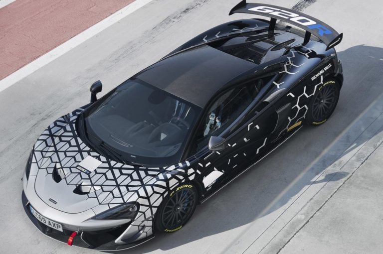 McLaren 620R 2020: immagini ufficiali