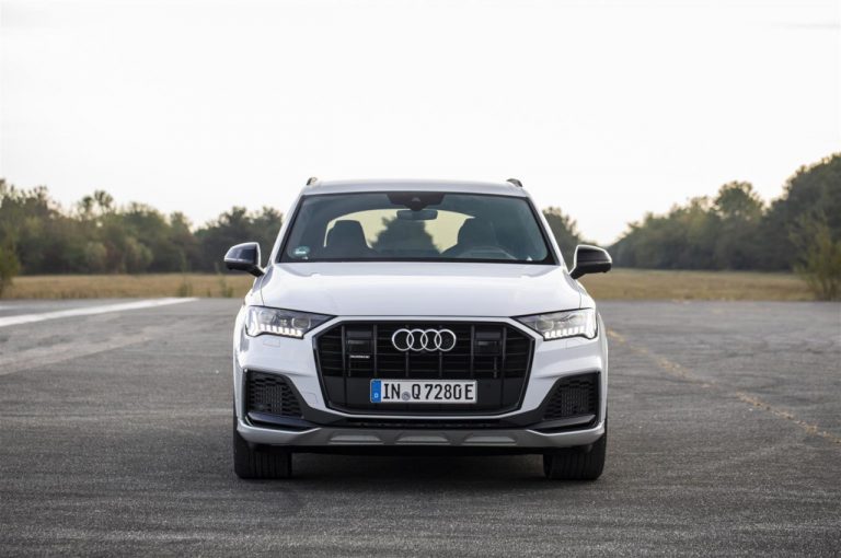 Audi Q7 TFSI e quattro 2020: immagini ufficiali