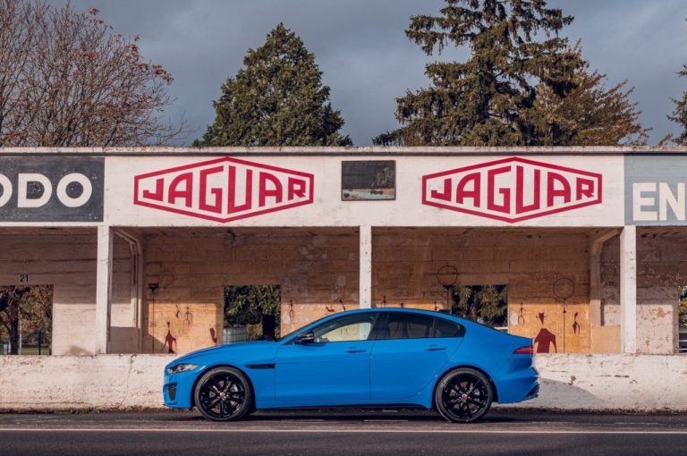 Jaguar XE Reims Edition 2020: immagini ufficiali