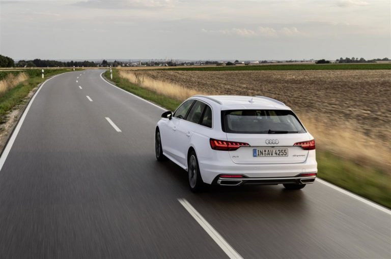 Audi A4 Avant g-tron 2020: immagini ufficiali