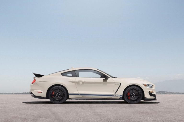 Ford Mustang Shelby GT350 Heritage Edition 2020:immagini ufficiali