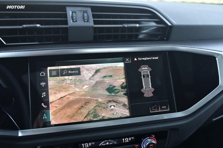Audi Q3 40 TDI Quattro S-Line: la prova su strada