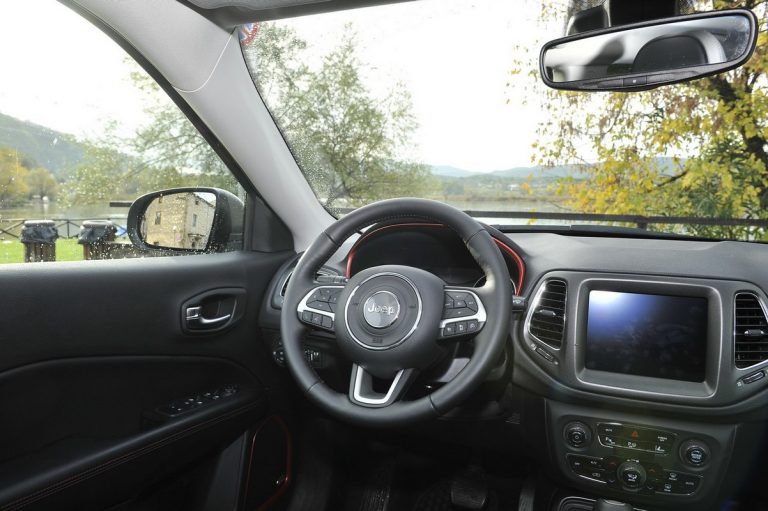 Jeep Compass Trailhawk: la prova su strada