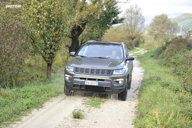 Jeep Compass Trailhawk: la prova su strada