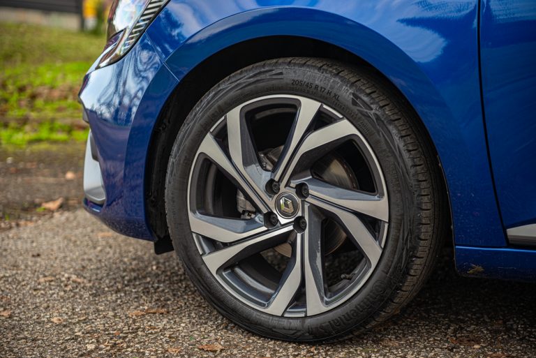 Renault Clio RS Line: la prova su strada