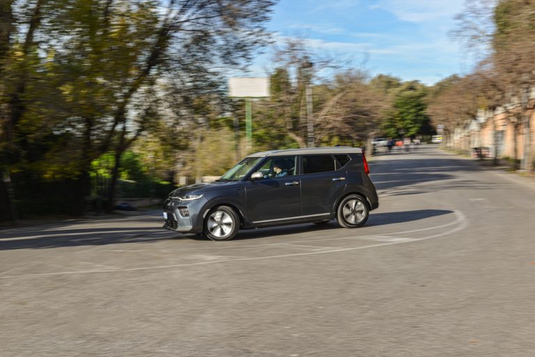 Kia e-Soul tra le bellezze di Roma