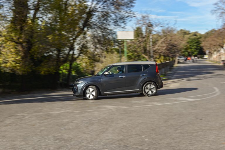 Kia e-Soul tra le bellezze di Roma