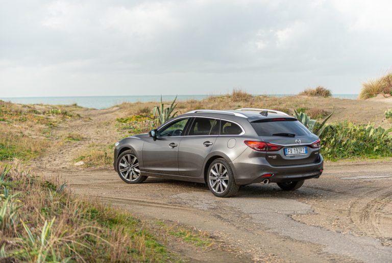 Mazda 6 2.2 Wagon Skyactiv-D AWD: la prova su strada