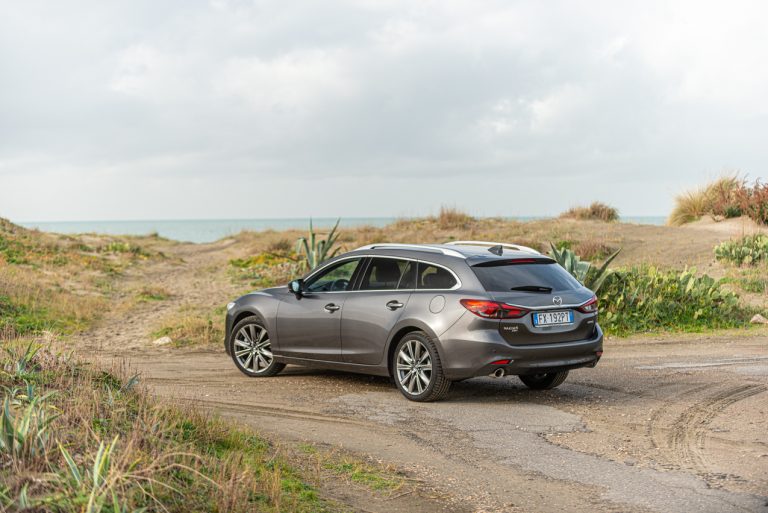 Mazda 6 2.2 Wagon Skyactiv-D AWD: la prova su strada