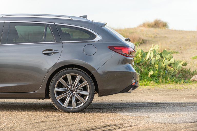 Mazda 6 2.2 Wagon Skyactiv-D AWD: la prova su strada