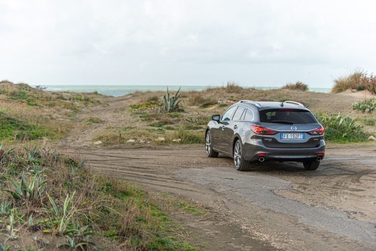 Mazda 6 2.2 Wagon Skyactiv-D AWD: la prova su strada
