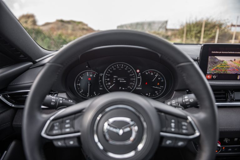 Mazda 6 2.2 Wagon Skyactiv-D AWD: la prova su strada