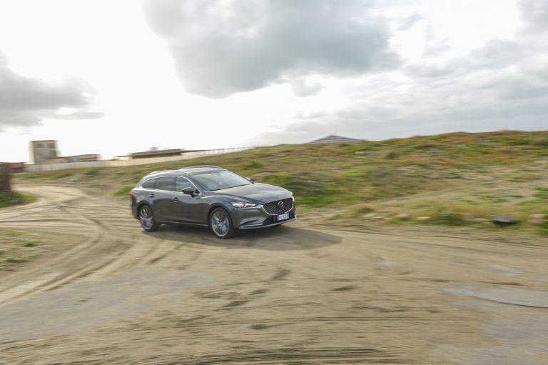 Mazda 6 2.2 Wagon Skyactiv-D AWD: la prova su strada