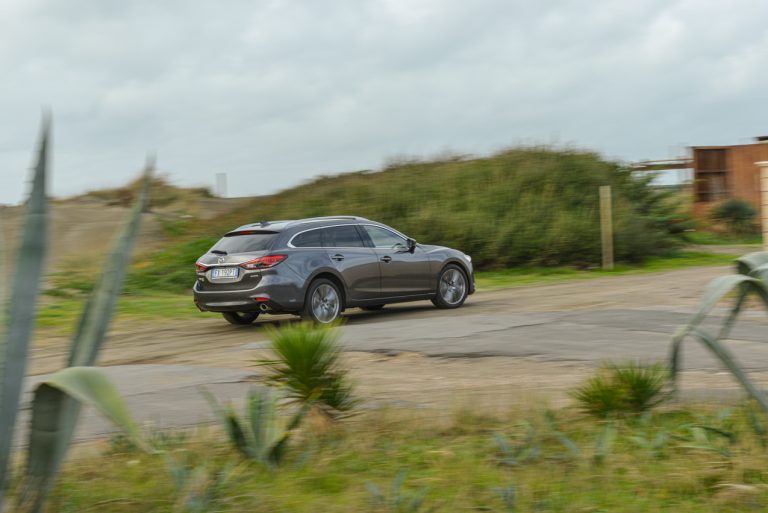Mazda 6 2.2 Wagon Skyactiv-D AWD: la prova su strada