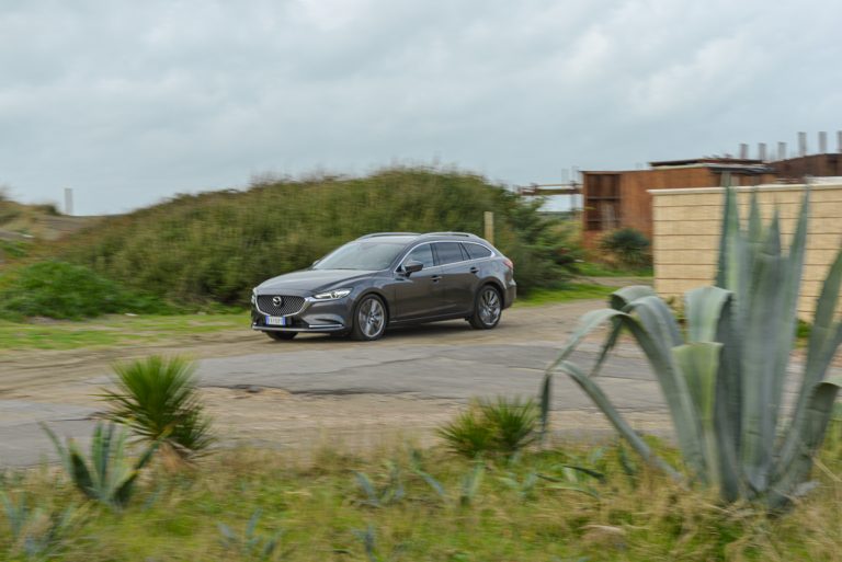 Mazda 6 2.2 Wagon Skyactiv-D AWD: la prova su strada