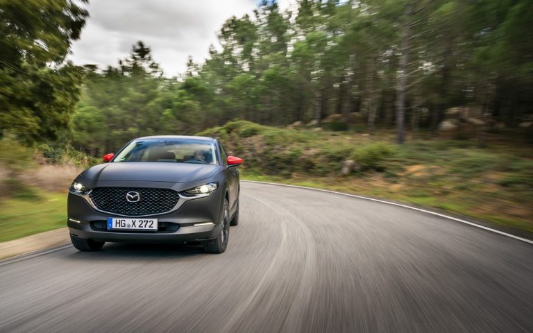Mazda MX-30: immagini ufficiali