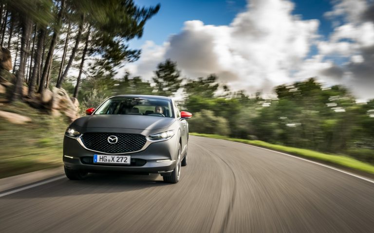 Mazda MX-30: immagini ufficiali