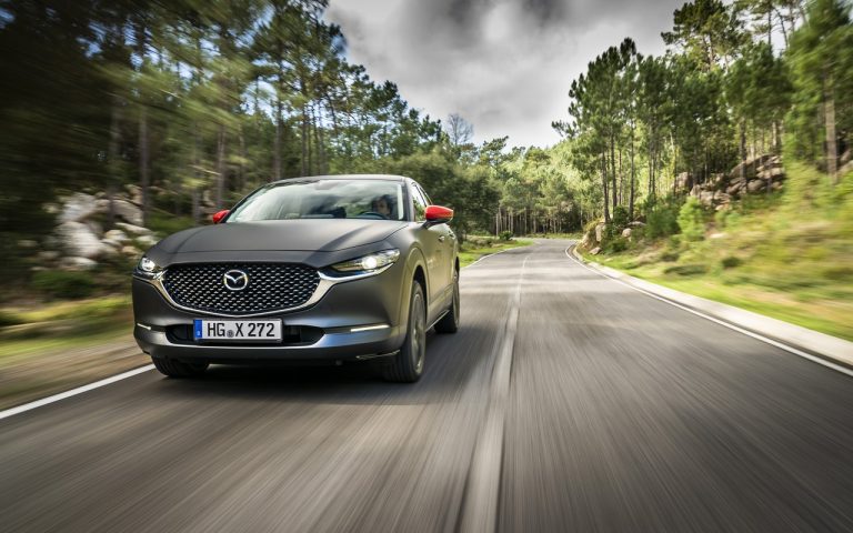 Mazda MX-30: immagini ufficiali