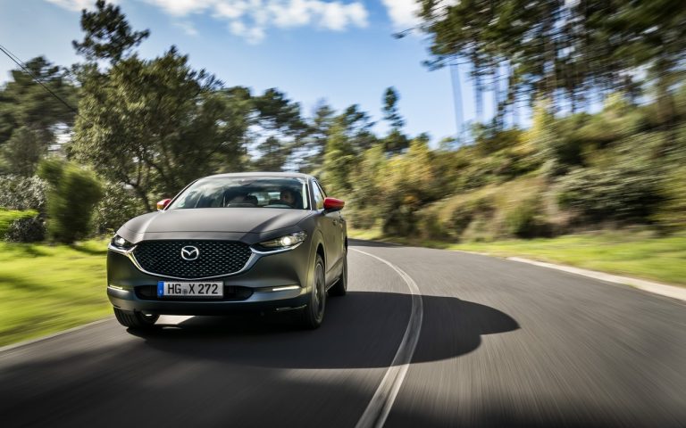 Mazda MX-30: immagini ufficiali