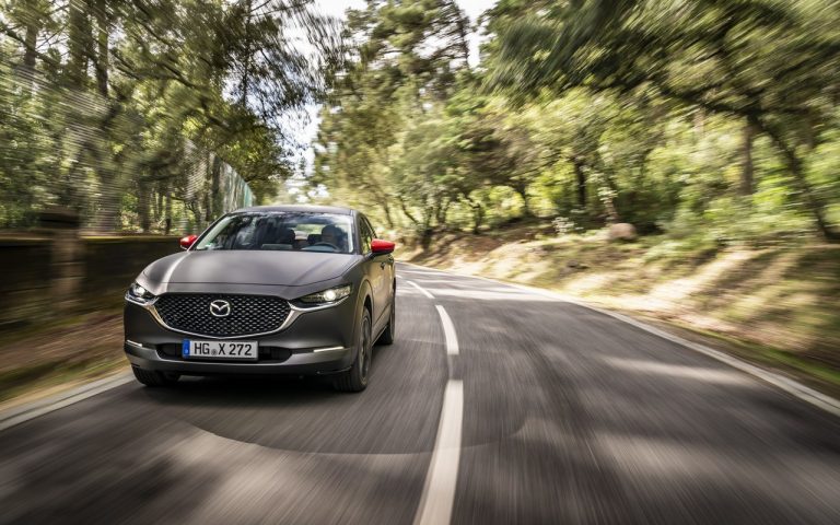 Mazda MX-30: immagini ufficiali