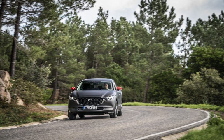 Mazda MX-30: immagini ufficiali