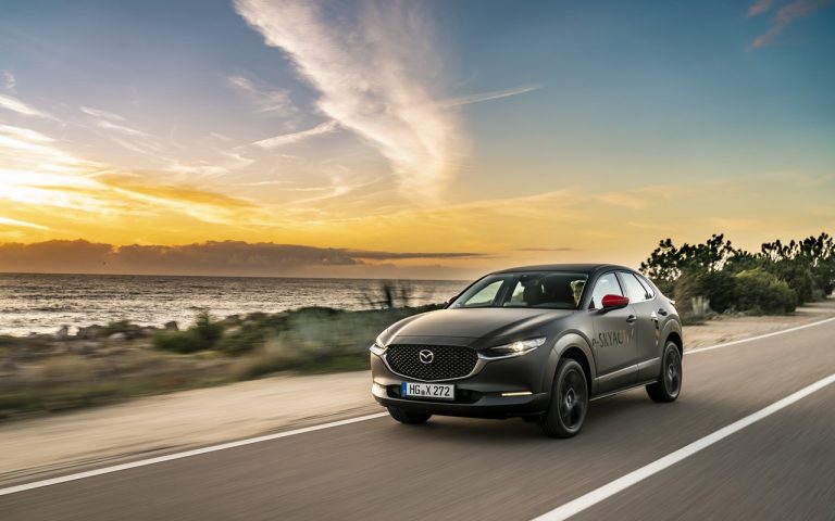 Mazda MX-30: immagini ufficiali