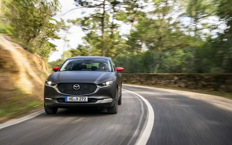 Mazda MX-30: immagini ufficiali