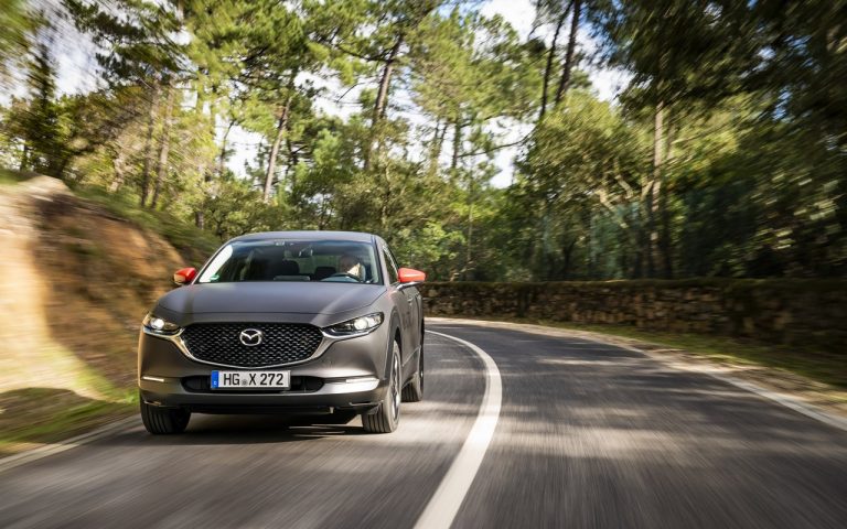 Mazda MX-30: immagini ufficiali
