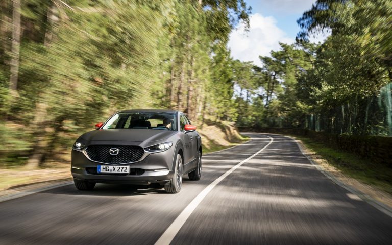 Mazda MX-30: immagini ufficiali
