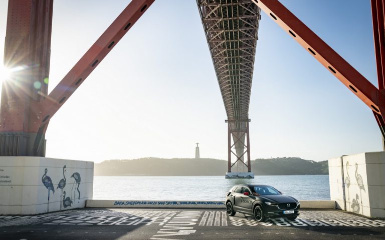 Mazda MX-30: immagini ufficiali