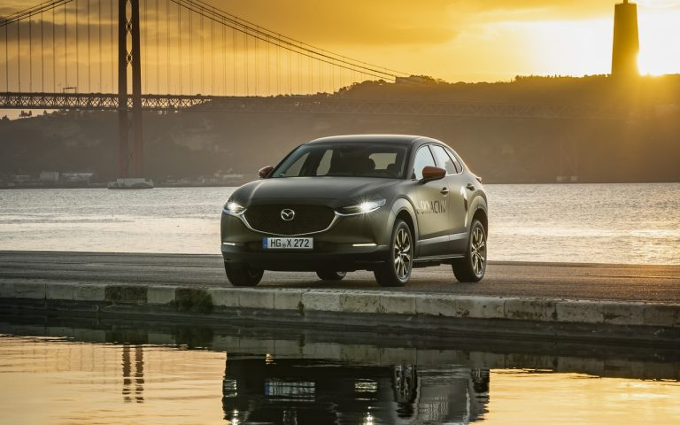 Mazda MX-30: immagini ufficiali