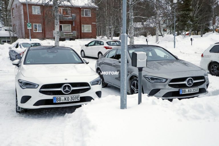 Mercedes CLA ibrida plug-in: le foto spia
