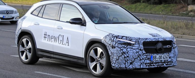 Mercedes GLA 2020: bozzetti e foto dei collaudi