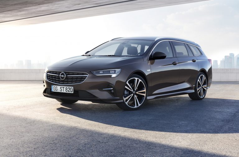 Opel Insignia il restyling 2020