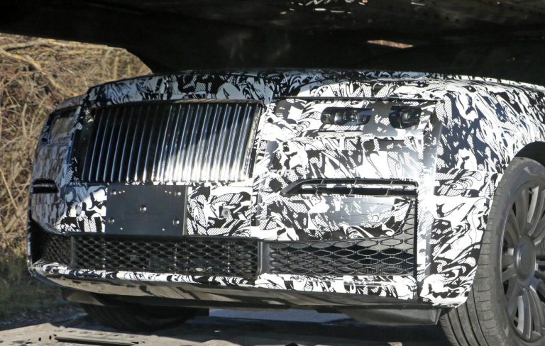 Rolls-Royce Ghost 2021: le foto spia