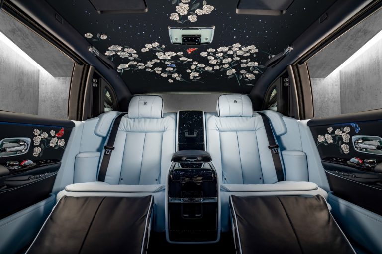 Rolls-Royce Rose Phantom: le immagini ufficiali