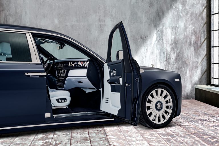 Rolls-Royce Rose Phantom: le immagini ufficiali