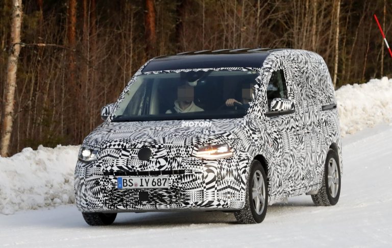 Volkswagen Caddy: le foto spia
